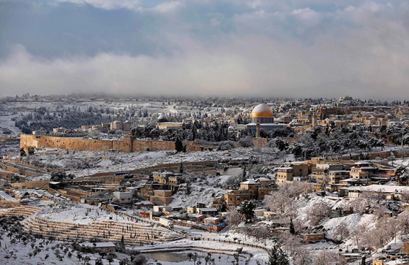 photo d'une partie de la vieille ville de Jérusalem, recouverte par la neige