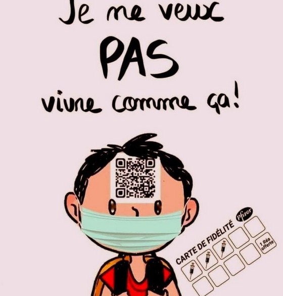 Image satirique avec tête d'enfant, QR code, masque et carte de fidélité.