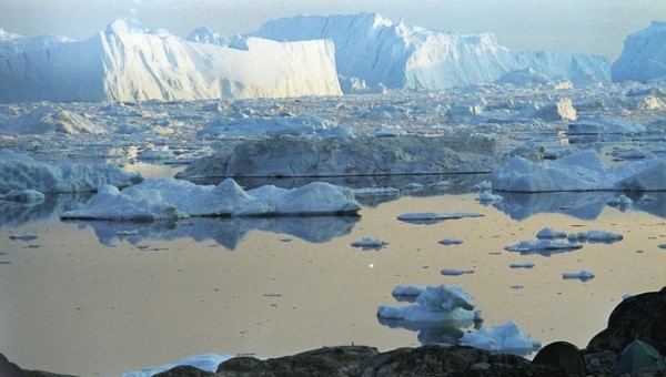 Photo de fonte des glaces au Groeland.